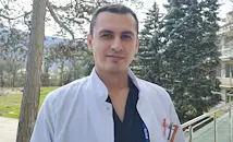 Д-р Иво Инджов: Не плувайте с контактни лещи
