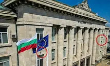 Петър Иванов: Русе вече е накичен с казармени пилони на Централния площад