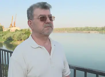 Цъфтеж на водорасли остави русенските рибари без улов