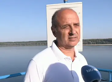 Кораби заседнаха по река Дунав