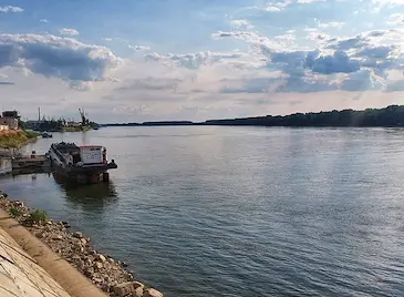 Река Дунав край Русе спадна до минус 89 сантиметра
