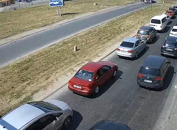 Тапа от коли блокира района край Дунав мост