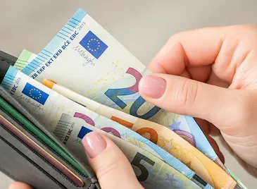 Правителството ще определя размера на минималната заплата