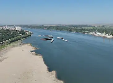 Дунав край Русе доближава минус 100 сантиметра