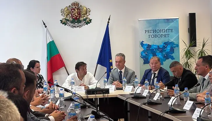 Министърът констатира нарушения за 35 милиона евро