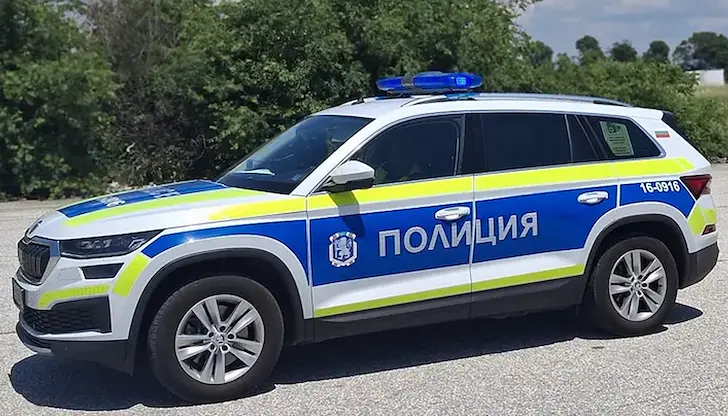 Жена с леки наранявания след инцидент с БМВ в Две могили