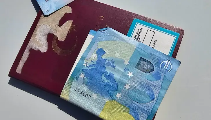 Камион изпреварва в забранена зона по автомагистрала „Тракия“