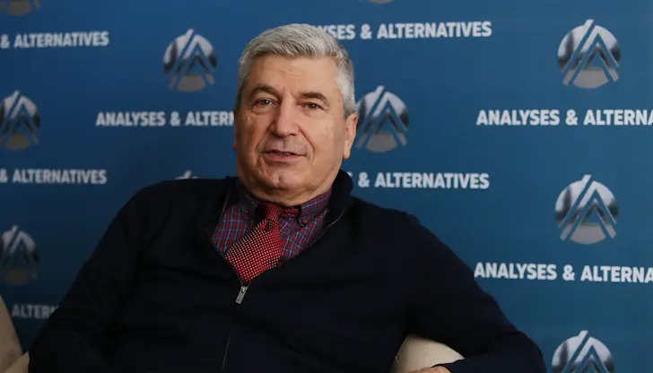 Експертът призовава за спешен кризисен план заради пресъхналия Дунав Експертът призовава за спешен кризисен план заради пресъхналия Дунав