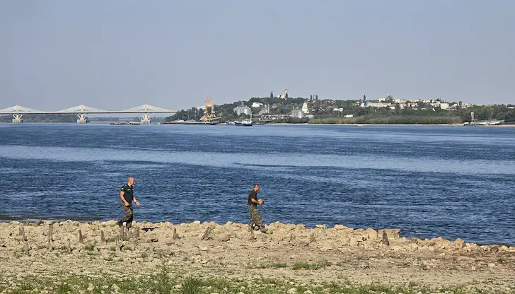Ограниченията за корабоплаването в българския участък остават Ограниченията за корабоплаването в българския участък остават