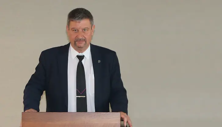 Педагозите бойкотират ранното започване на новата учебна година Педагозите бойкотират ранното започване на новата учебна година