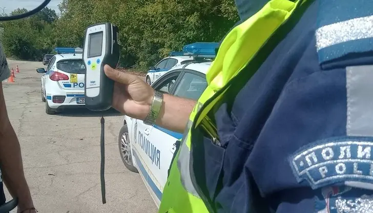 Над 15 000 автомобила са проверени за ден Над 15 000 автомобила са проверени за ден