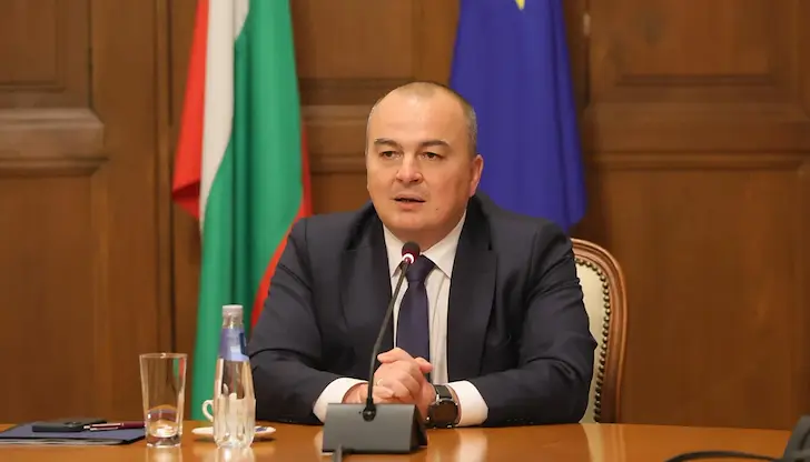 Пламен Абровски изпрати официални писма до еврокомисаря Кристоф Хансен Пламен Абровски изпрати официални писма до еврокомисаря Кристоф Хансен