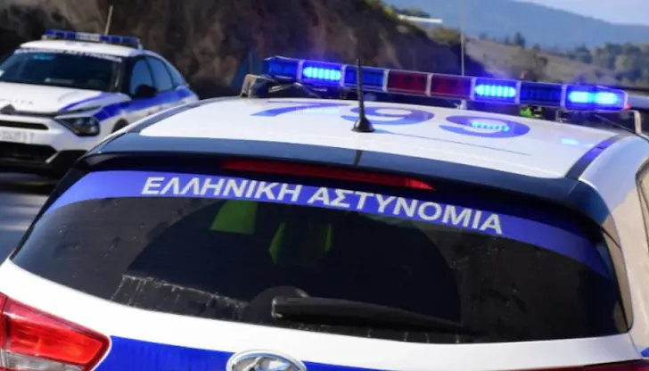 Тежка катастрофа с български ТИР блокира магистралата Атина - Ламия