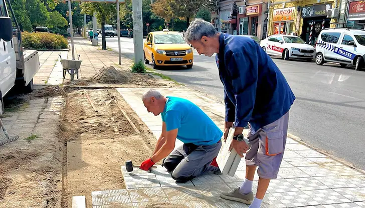Община Русе обновява пешеходните зони и парковете