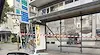 Дрогиран шофьор се заби в автобусна спирка във Варна