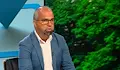 Първан Симеонов: Борисов стяга редиците и чака