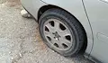 Срязаха гума на лек автомобил в квартал "Родина"