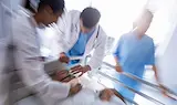 Студентка оцеля по чудо след падане от осмия етаж
