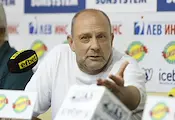 Тити Папазов се кандидатира за шеф на Българската федерация баскетбол Тити Папазов се кандидатира за шеф на Българската федерация баскетбол