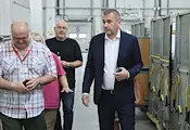 Георги Пеев критикува условията на труд в Български пощи