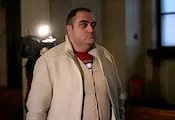 Уволненият за скрити камери директор отново управлява столично училище