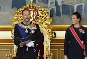 Новият крал на Норвегия Хокон VIII положи клетва