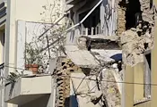 Откриха последните две тела изпод отломките на взривената сграда в Атина