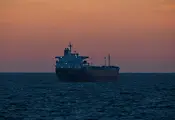 Иранската революционна гвардия удари танкер в Ормузкия проток