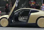 Tesla пусна първите автономни кибертаксита Tesla пусна първите автономни кибертаксита