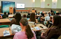 ОИЦ - Русе представи европрограми пред русенски студенти