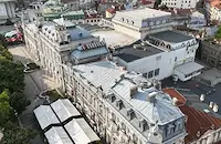 Отлагат ремонта на покрива на Доходното здание