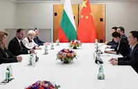 България и Китай обсъждат директни полети до Пекин
