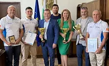 Размяна на отличия след водомоторните шампионати в Русе