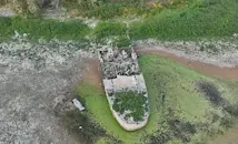 Ниските води на Дунав край Русе разкриха вековен параход
