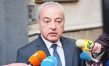 Гълъб Донев се забавлявал с меметата по свой адрес за домашната ракия