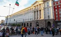 Протест под надслов „Долу Йотова“ блокира движението в триъгълника на властта