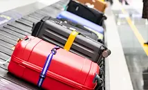 Ryanair призовава туристите да не купуват куфари в черно, сиво и тъмносиньо