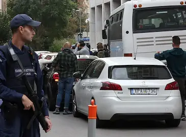 Арестуваха петима в Гърция за измама със стоки от България