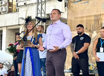 Пенчо Милков откри Празника на торта "Гараш"