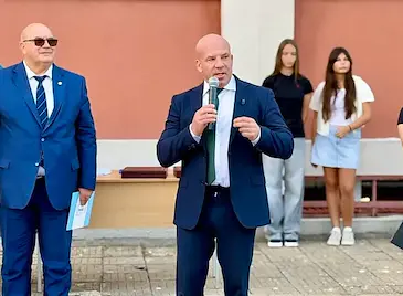 Енчо Керязов: Гордейте се със Спортното училище в Русе