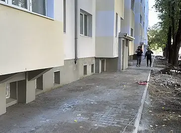 Абсурди при санирането на блок "Ела"