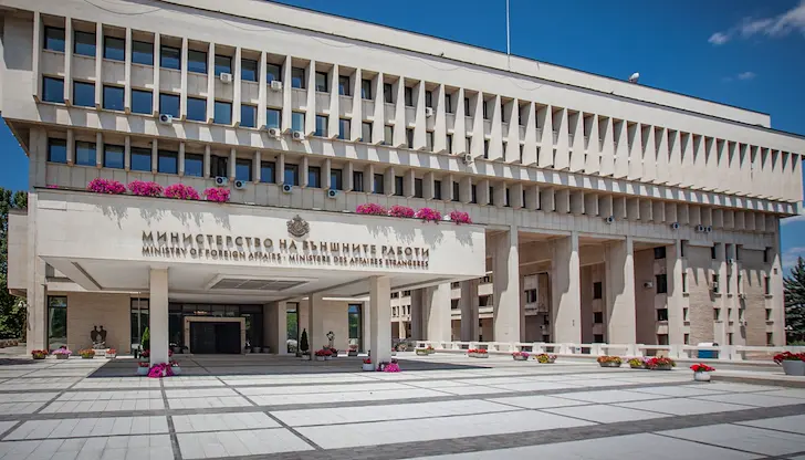 Документите за отстраняването на българския посланик влизат в Министерския съвет Документите за отстраняването на българския посланик влизат в Министерския съвет