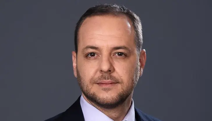 Бившият екоминистър е подведен под отговорност за длъжностно престъпление Бившият екоминистър е подведен под отговорност за длъжностно престъпление