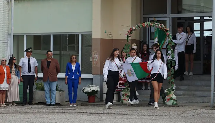 Новата учебна година стартира в Две могили