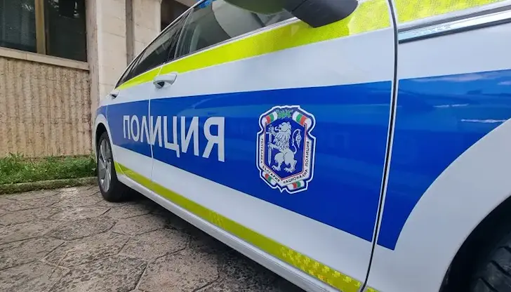 Лек автомобил с чужда регистрация излетя в нива Лек автомобил с чужда регистрация излетя в нива