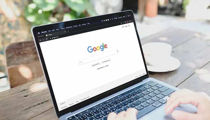 Възход на изкуствения интелект и упадък на независимите медии