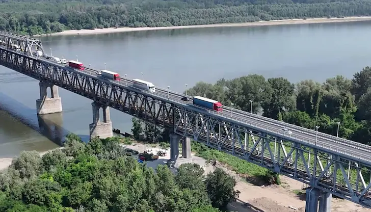 От 1 октомври таксата отпада при северната ни съседка