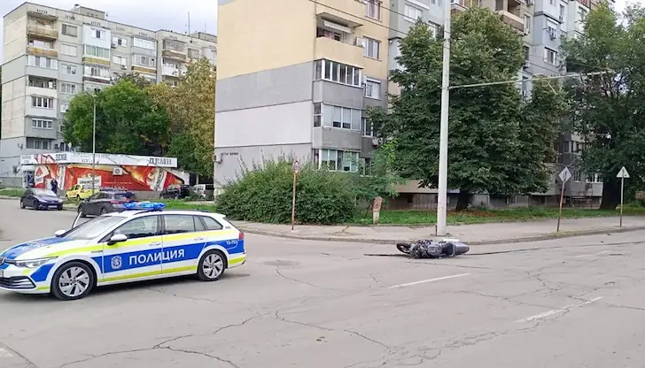 Тежка катастрофа на моторист в Русе