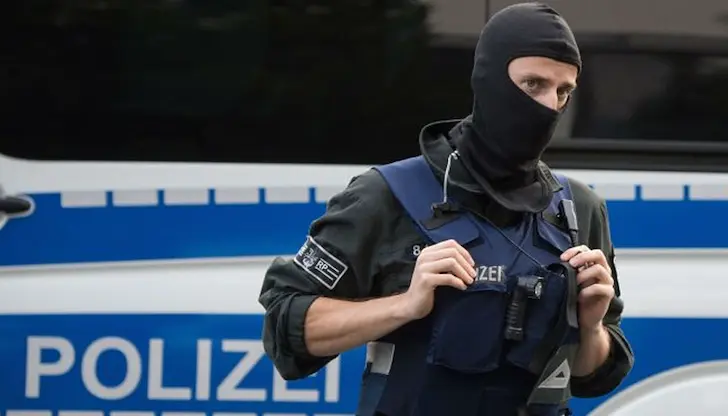 Двама българи арестувани за палеж в Мюнхен, свързан с ГРУ