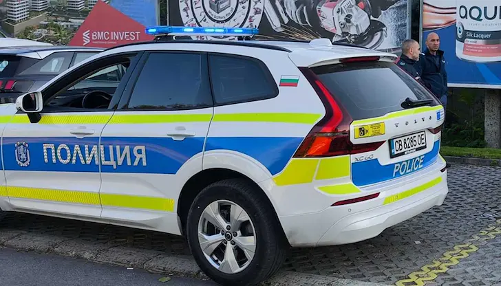 Полицията извършва оглед на мястото на трагичния инцидент Полицията извършва оглед на мястото на трагичния инцидент